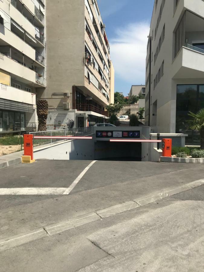 Super amazing apartments Split Bagian luar foto